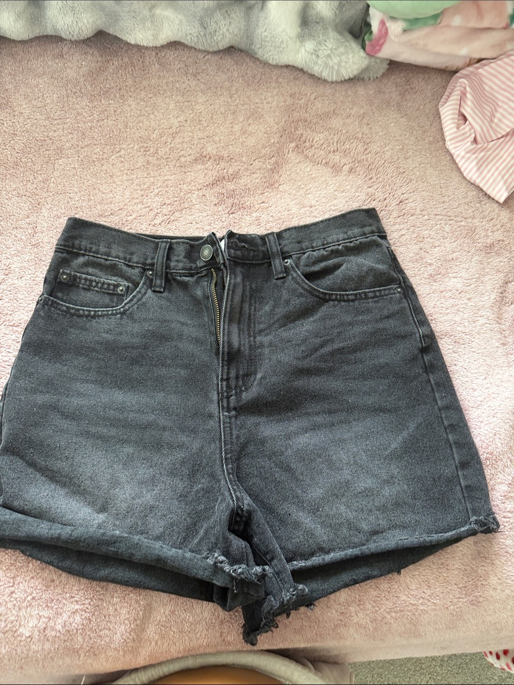 Garage medium waist jean shorts/ jorts